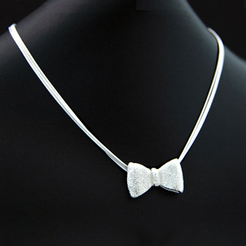 Jewelry Making Singapore - Collar con colgante de lazo de